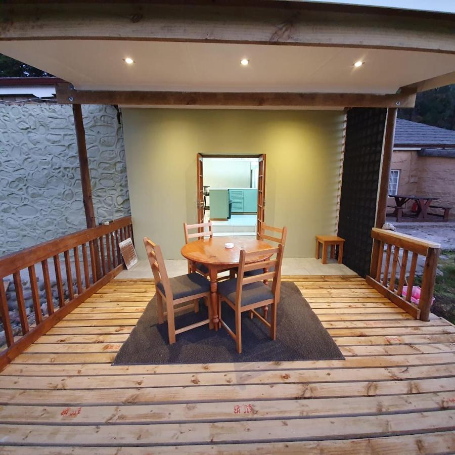 Gooderson Leisure Mountain View Cottages Self Catering And Timeshare Resort 德拉肯斯堡花园 外观 照片