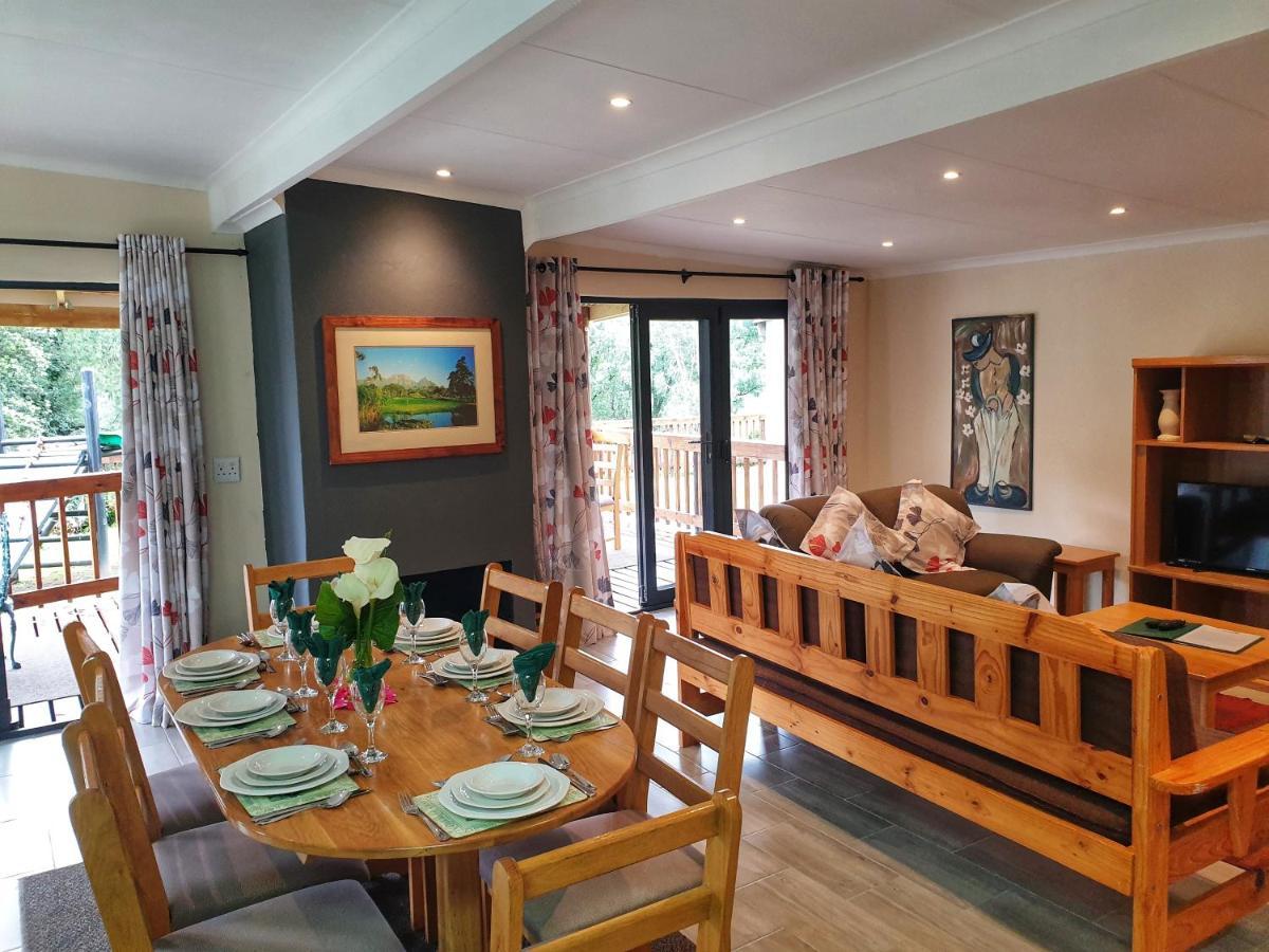 Gooderson Leisure Mountain View Cottages Self Catering And Timeshare Resort 德拉肯斯堡花园 外观 照片