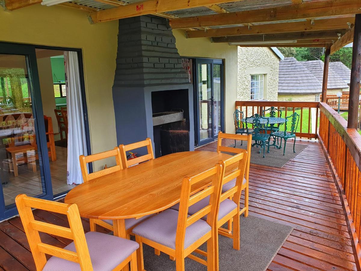 Gooderson Leisure Mountain View Cottages Self Catering And Timeshare Resort 德拉肯斯堡花园 外观 照片