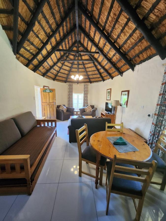Gooderson Leisure Mountain View Cottages Self Catering And Timeshare Resort 德拉肯斯堡花园 外观 照片