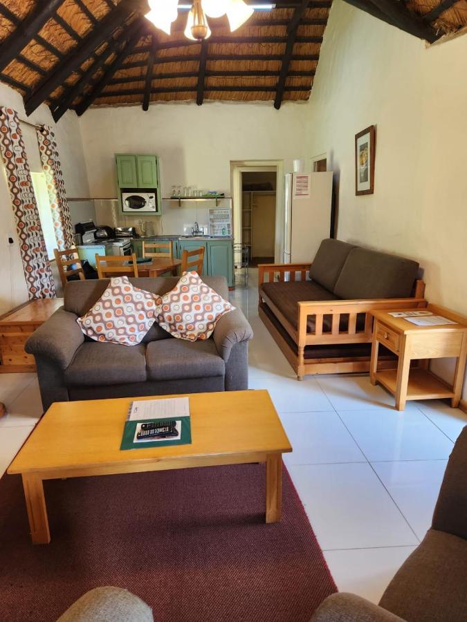 Gooderson Leisure Mountain View Cottages Self Catering And Timeshare Resort 德拉肯斯堡花园 外观 照片
