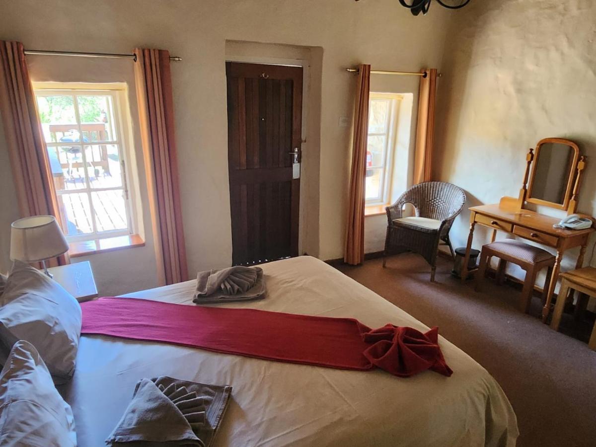 Gooderson Leisure Mountain View Cottages Self Catering And Timeshare Resort 德拉肯斯堡花园 外观 照片