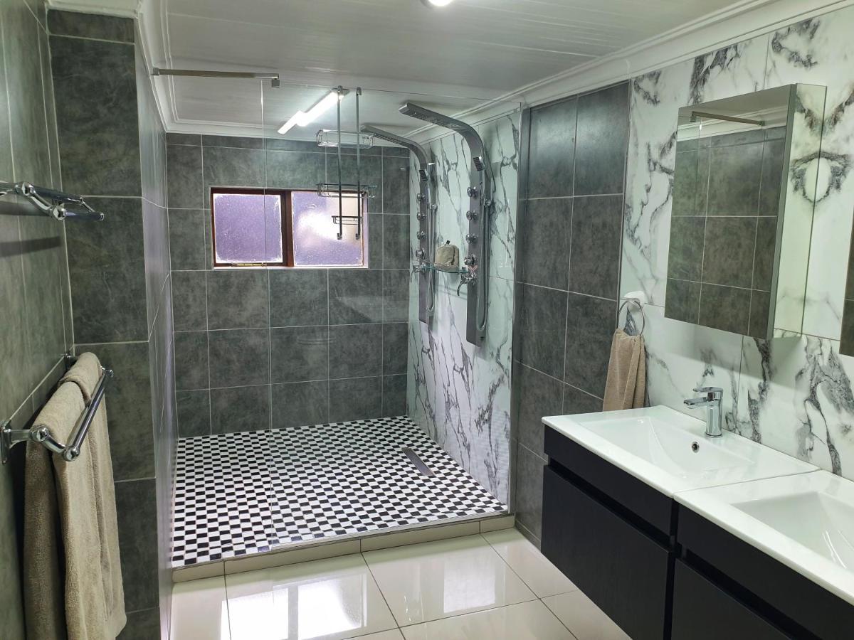 Gooderson Leisure Mountain View Cottages Self Catering And Timeshare Resort 德拉肯斯堡花园 外观 照片