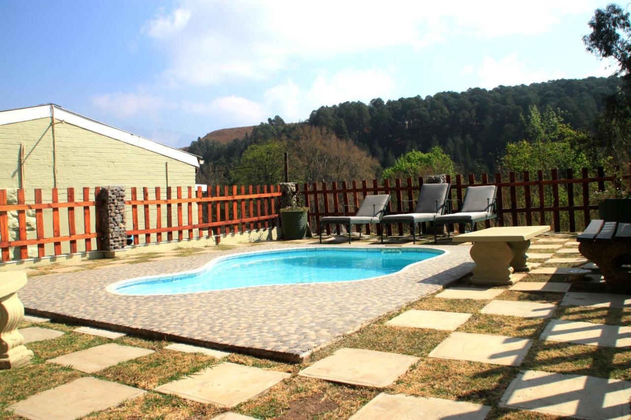 Gooderson Leisure Mountain View Cottages Self Catering And Timeshare Resort 德拉肯斯堡花园 外观 照片